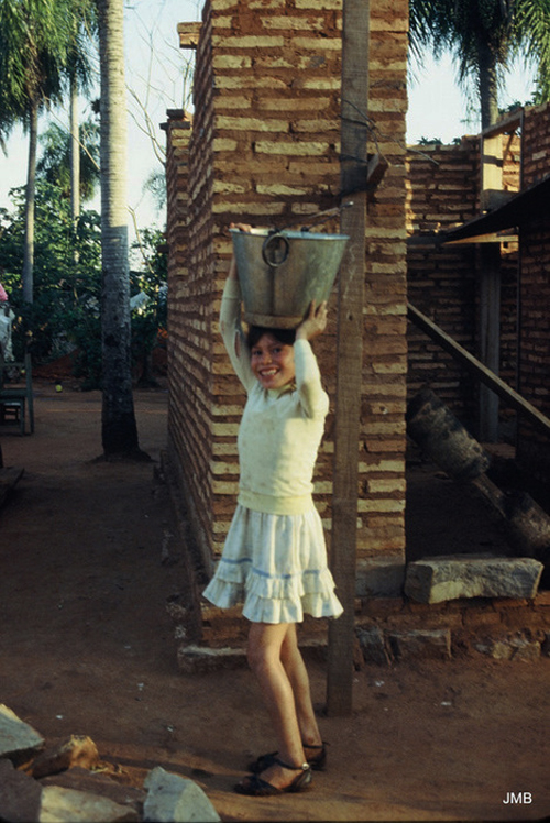 AÑO 1985 - COLOR - VIDA CAMPESINA EN PARAGUAY (JOSÉ MARÍA BLANCH)